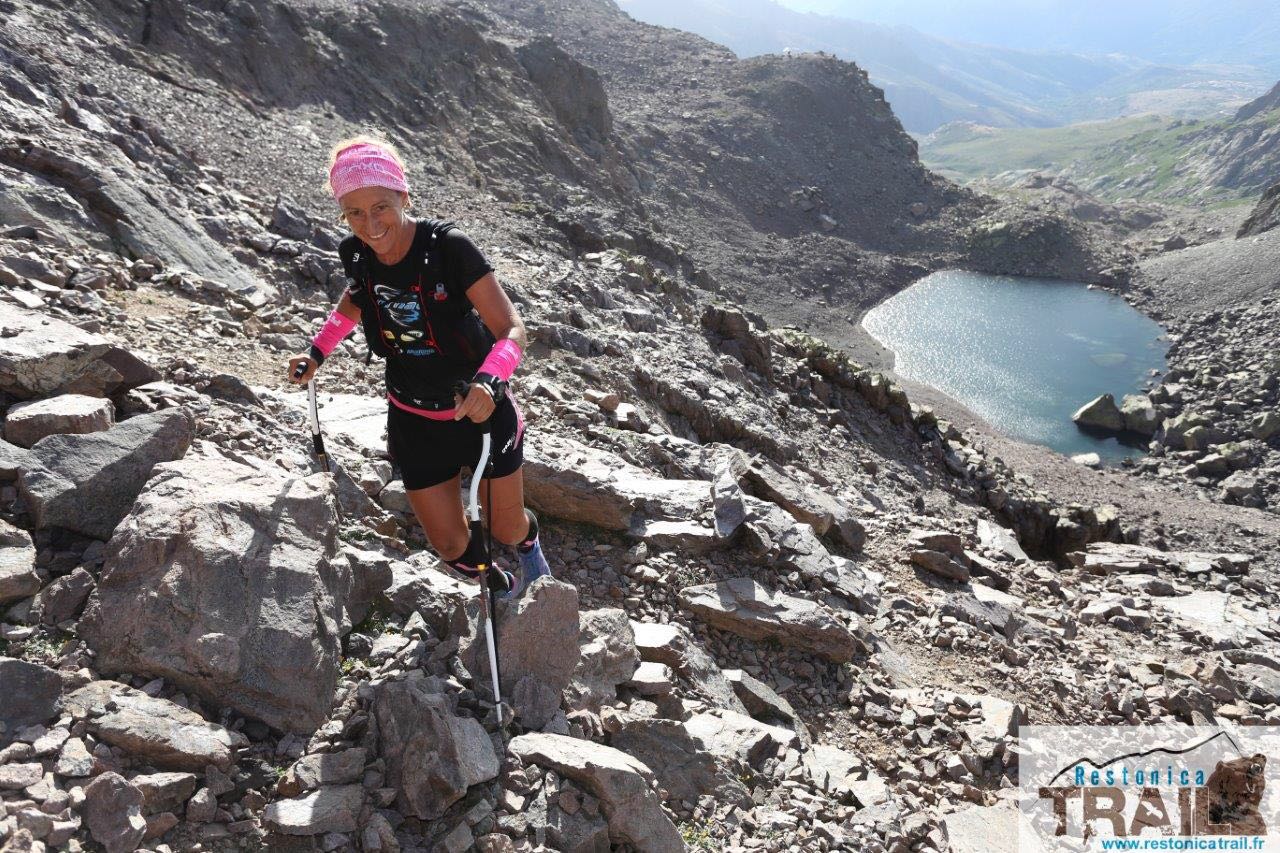 TREKKING, HIKING, TRAIL: VACANZE IN MONTAGNA CON L’ABBIGLIAMENTO GIUSTO