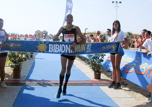 IL CALDO NON FERMA SAID BOUDALIA CHE SI IMPONE A BIBIONE NELLA TERZA SURPRISING RUN