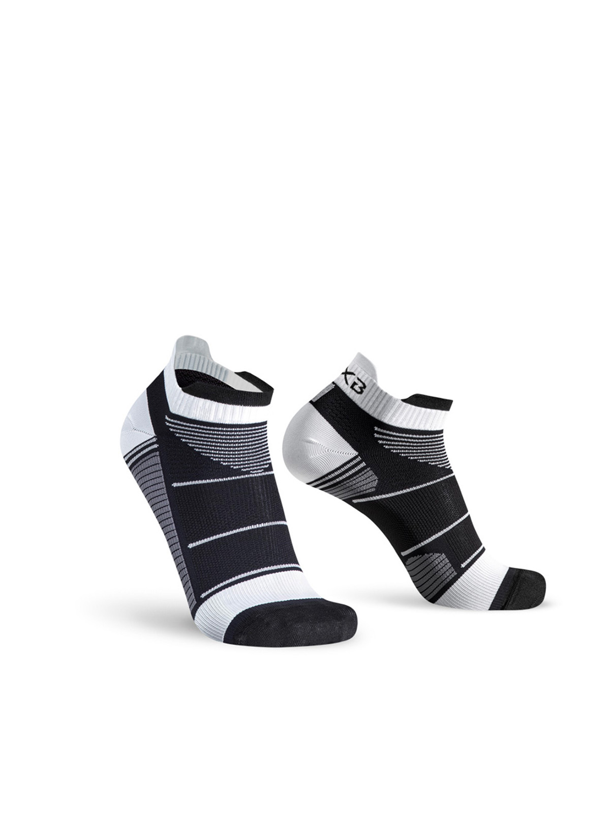 1251-evo-speed-low-cut-blackwhite